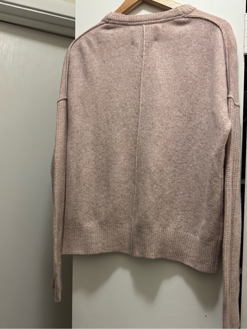 BROCHO WALKER Women's Crewneck Sweater 88% Wool and 12% cashmere - Picture 2 of 5